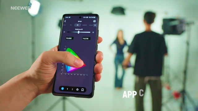 Amazon.com : NEEWER PL60C RGB LED Panel Video Light APP/2.4G/DMX