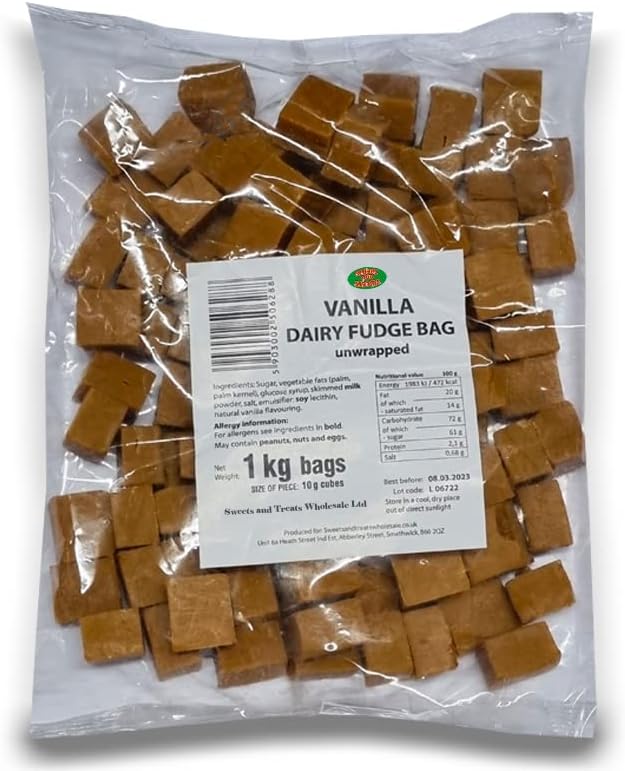 Vanilla Fudge 1kg Bulk Bag - Traditional Cubes of Creamy Dairy Fudge - Classic Soft Crumbly Fudge for Pick & Mix, Parties, Hampers, Baking & Sharing - Retro Bulk Sweets