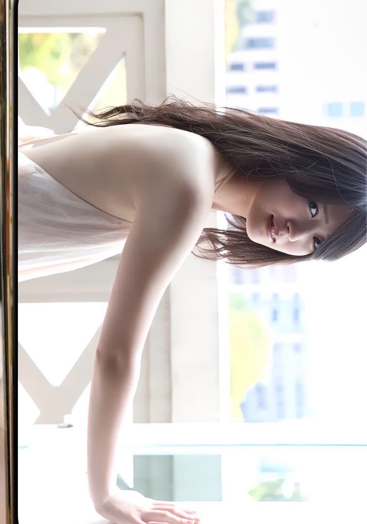 Amazon.co.jp: 鈴木愛理 写真 3 : おもちゃ