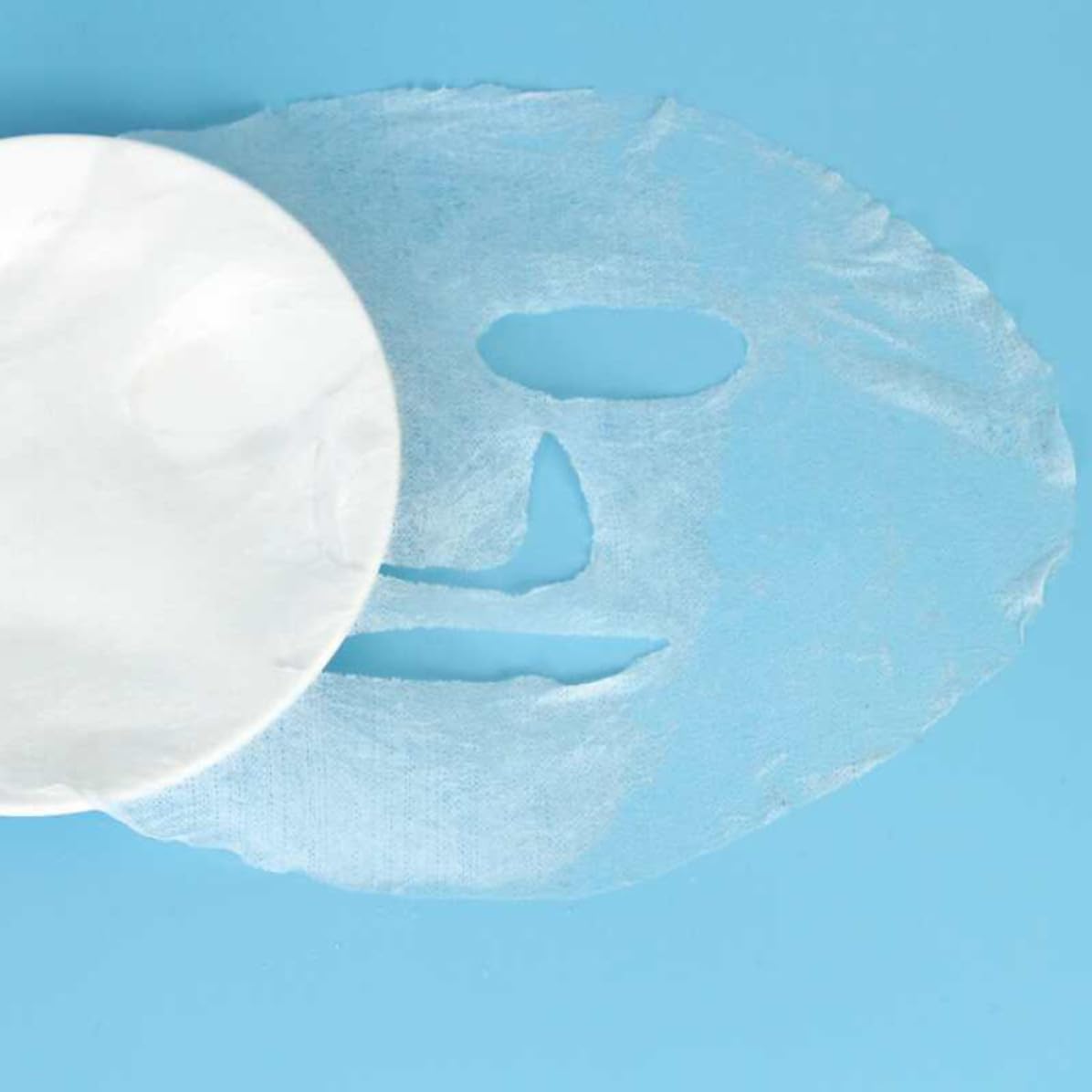 100pcs Disposable Compressed Facial Mask Sheets for DIY Skin Care with Strong Moisture Absorption Easy to Carry White Paper Masks for Home Facial Skin Care Random Random Color