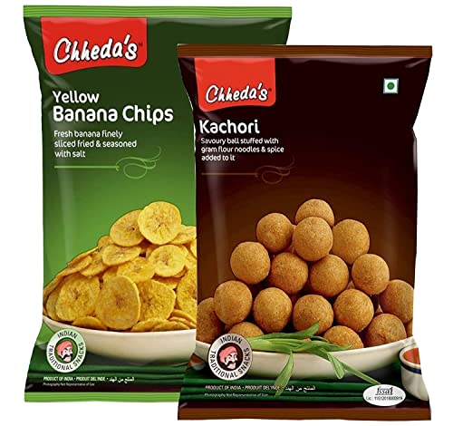 Image of Chheda's - Yellow Banana Chips (350Gm) and Dry Kachori (300 Gm) | Banana Wafers | Indian Namkeen | Tasty Snacks | Ready to Eat - Combo Pack