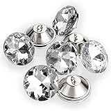 Precioso adorno: es hermoso, transparente, brillante, lujoso, buena mano de obra y delicado. Utiliza estos botones de cristal facetados en tu cabecera de manualidades, sofá o cama para un maravilloso adorno lleno de vida.