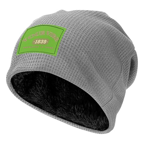 Bonnet thermique à motifs de chiffres idéal pour préparer sa déclaration de revenus