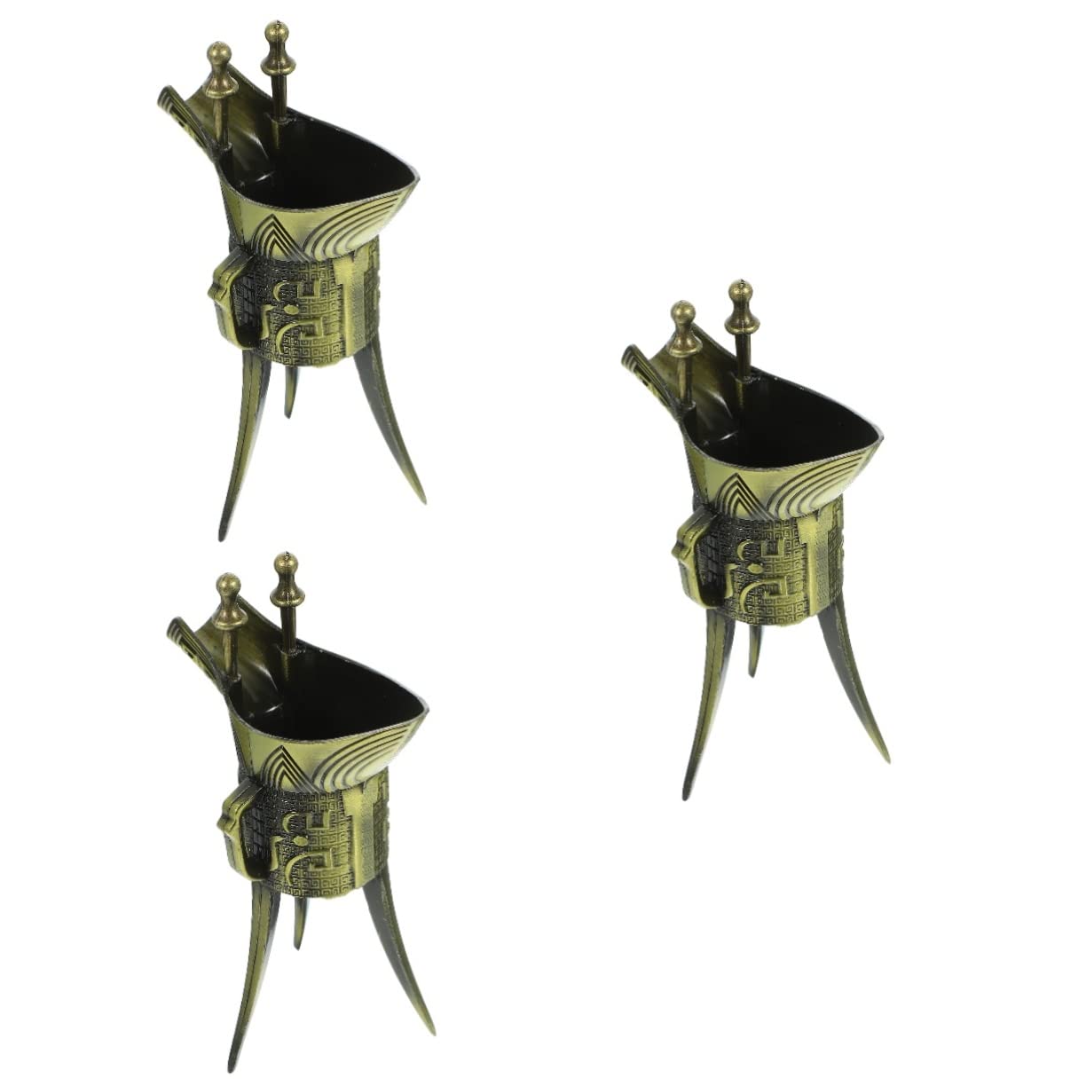Tasse en cuivre antique decorative : créez une ambiance rétro et vintage salon