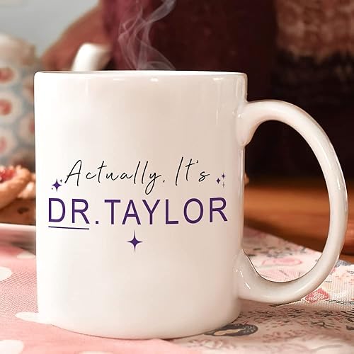 Miniatura 5 de Taza de café personalizada de cerámica con texto en inglés "It's Mr Dr Actualy", regalos de graduación para estudiantes de medicina, regalos para