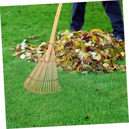 Rastrillo pequeño para jardín con mango de madera miniatura 4