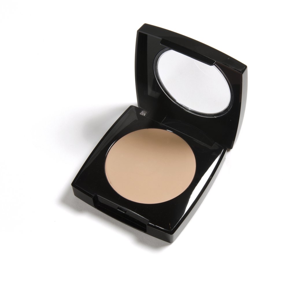 Danyel' Cream Compact Foundation 1 Oz. Ivory Petal