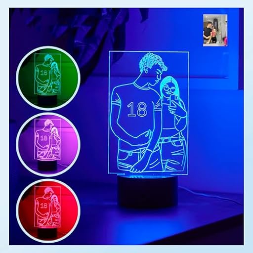 Lámpara Personalizada ilustrada con Foto y Luz Nocturna 3D-Regalo Original para Aniversario, San Valentín, Cumpleaños-Fotos Personalizadas en Metacrilato-Ideal Parejas, Amigos Familia (Multicolor) | Ya disponible en tu tienda friki favorita! En mundofriki.es!