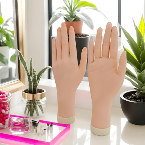Modèle de main pour ongles pratique manucure en école d'esthétique - 6