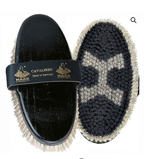 Haas 'Firey Red Head' Grooming brush set - designed for chestnut coats, Black, 200 x 85mm - Image 2