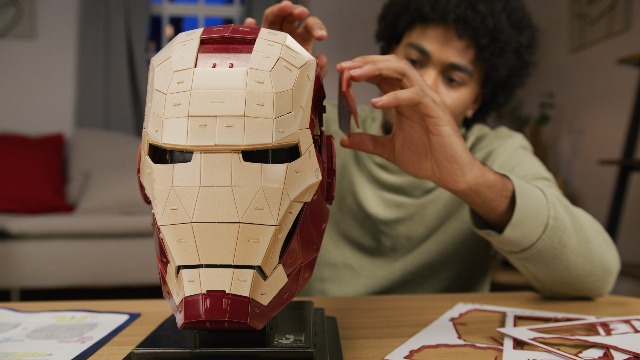 4D Build, Marvel Iron Man 3D Puzzle Model Kit with Stand 96 Pcs | Iron Man Helmet Desk Decor | Building Toys