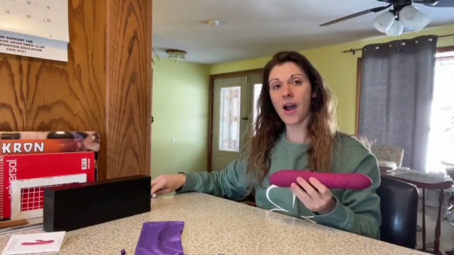 Thrusting Vibrator Dildo for Women Pleasure on Amazon Live