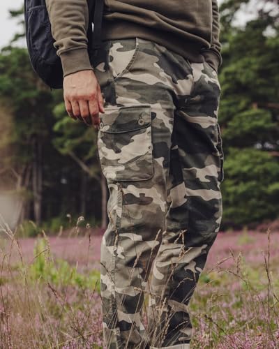 Pinewood Serengeti Herren Hose (DE/NL/SE/PL, Numerisch, 56, Regular, Regular, Khaki Camou)