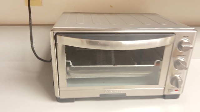 Cuisinart Friteuse à air + four grille-pain à convection par Cuisinart