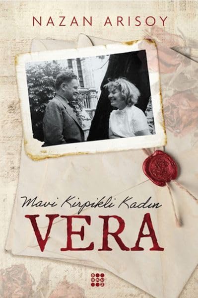 Mavi Kirpikli Kadın Vera