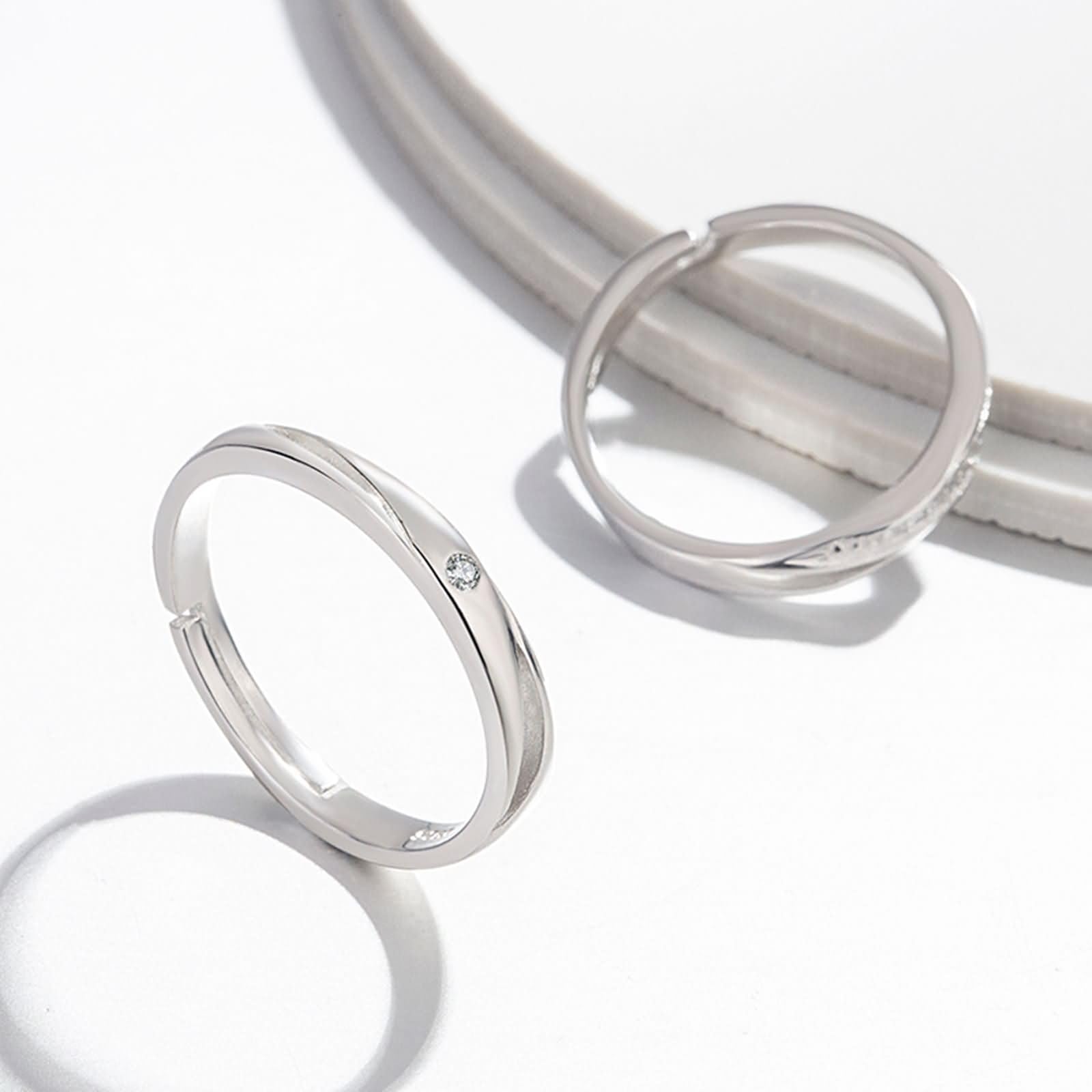 Anelli Fidanzamento Regolabili Coppia con Incisione Personalizzata Argento 925, Rotondo Semplice con Zirconia Cubica, Coppia Fedi Nuziali Argento
