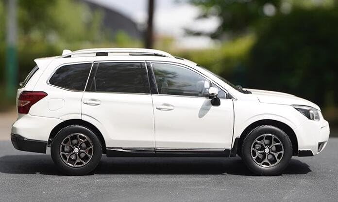 Subaru フォレスターXT 1⁄18 ミニカーPAUDI 1⁄18 △ 1⁄18 Subaru