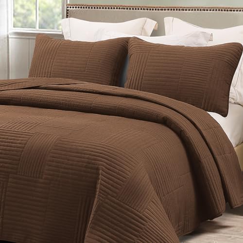 Whale Flotilla Couvre-Lit 240x260 cm, Dessus de Lit avec 2 Taies d'oreiller, Doux et léger avec Motif à rayé pour Toutes Les Saisons, Marron