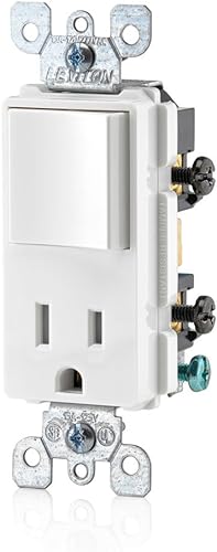 Leviton interruptor resistente con combinación de botón y enchufe NEMA, T5625-W