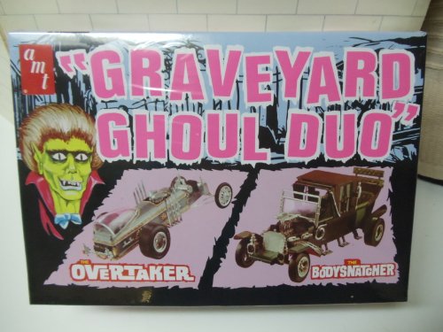 Kit maquette AMT Graveyard Ghoul Duo 1/25 figurines Overtaker et Bodysnatcher à assembler