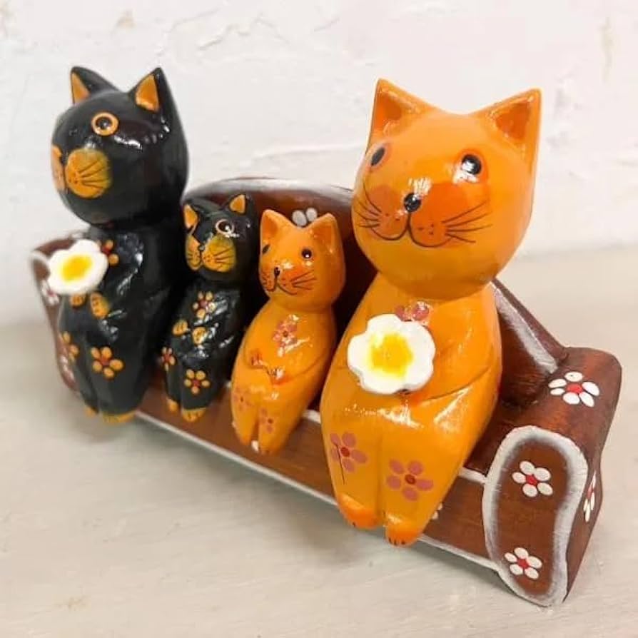 猫　木製　置物　全４点+おまけの1匹 猫木製置物全4点+おまけの1匹