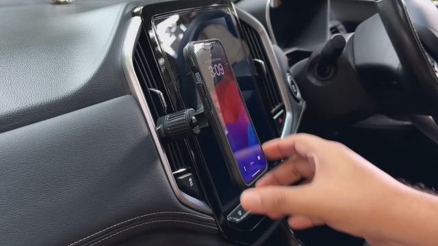 Watch RIGGEAR Magnetic Car Air Vent Phone Holder AC Vent Mount on ...