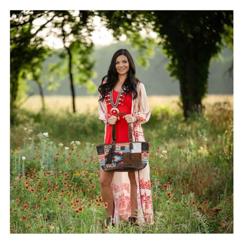 Image of STS Ranchwear Women's Genuine Leather /Cowhide /Cotton Blend Chaynee Mountain Tote Bag With Dual Leather Carry Handles w /Accents & Fringe