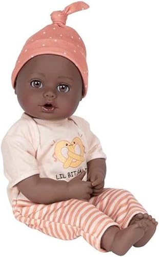 Miniatura 7 de Adora Play Time Babies Collection, muñeca de bebé de 13 pulgadas con ropa y accesorios para muñecas, hecha con aroma a polvo de bebé dulce y cuerpo