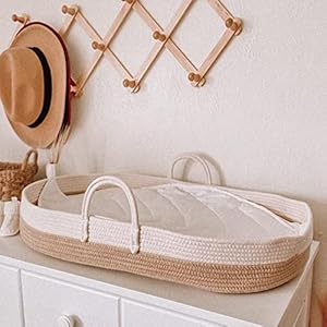 Baby Diaper Changing Basket, Nursery Set with Thick Pad,Waterproof Leather Pad, Leaf Shape Cushion and Storage Bag