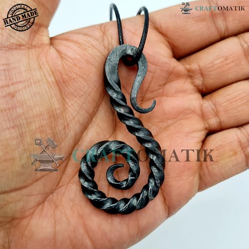 Pendentif viking forgé main en fer | Amulette médiévale d'exception HFA18