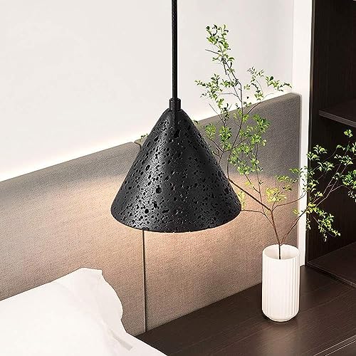 Pendentif éclairage simple noir et suspension conique en fer