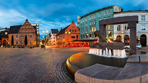 Walk and explore Kvadraturen, the 400 year old Norwegian neighborhood
