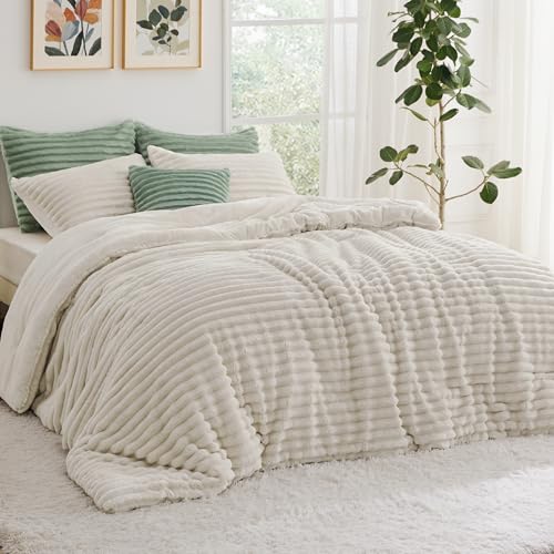 Image of Bedsure California King Fluffy Comforter - GentleSoft 3 Pieces Luxury Fleece Linen Bedding, Cozy Room Decor Aesthetic, 1 California King Bed Comforter (104 inchx96 inch) and 2 Pillowcases (20 inchx36 inch)