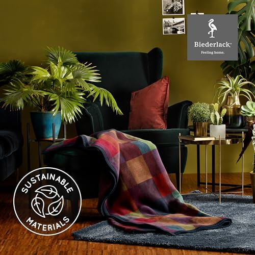 biederlack® flauschig-weiche Kuscheldecke aus Baumwollmischgewebe I Made in Germany I nachhaltig produziert I Bunte Wohndecke „Color Squares Blue“ in grün-blau I Öko-Tex I Sofa-Decke 150x200cm