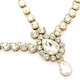 Frauen lieben Schmuck, weil sie nicht nur ihre Schönheit verbessern, sondern auch ihr soziales Vertrauen geben.