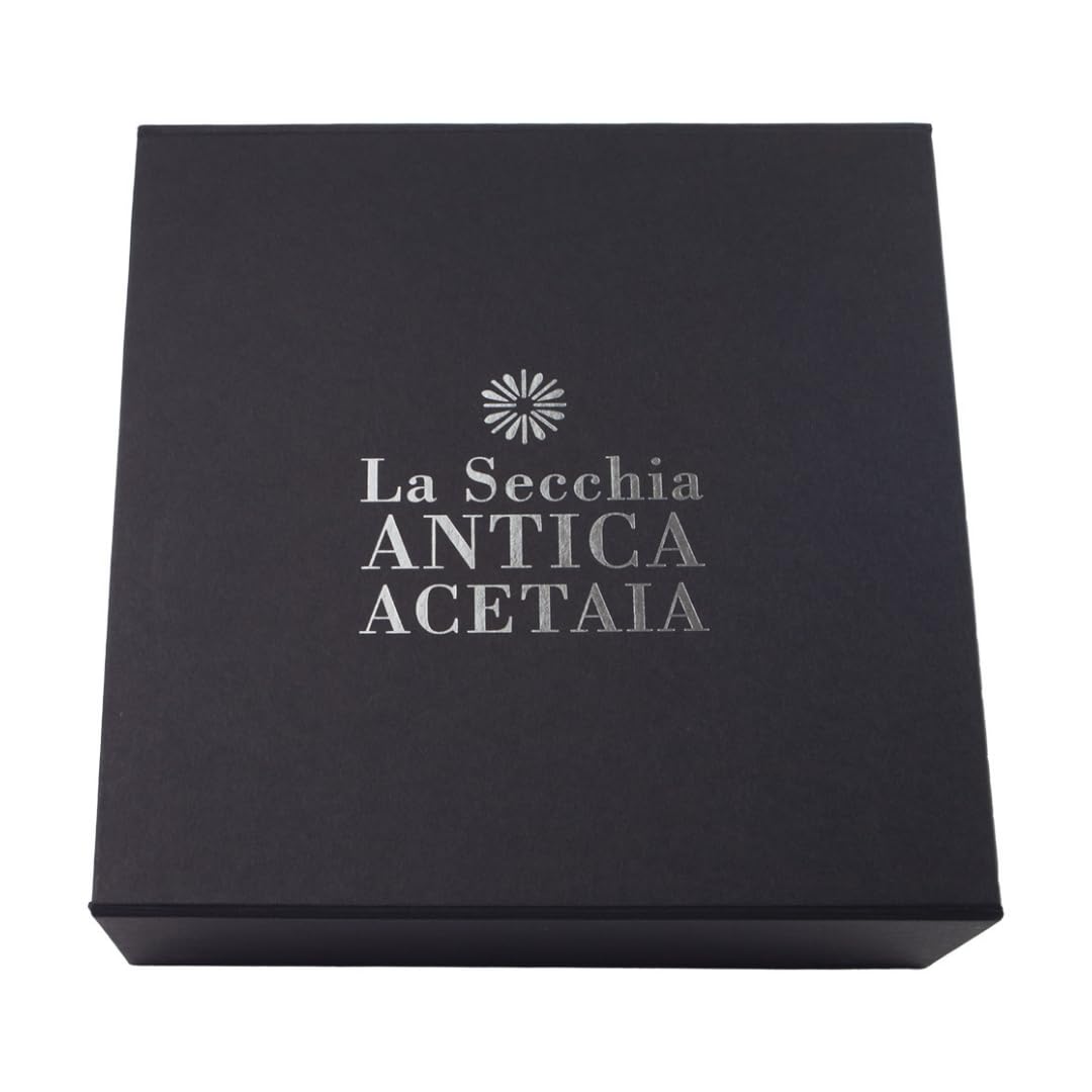 La Secchia – Handgemachter Feinschmecker-Korb, Natives Olivenöl extra, Aceto Balsamico di Modena g.g.A., Parmigiano Reggiano, Gourmet-Set mit typischen italienischen Spezialitäten, Geschenktasche inkl