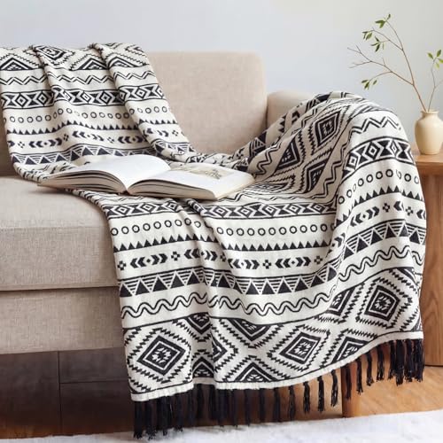 CASAAGUSTO Couverture bohème – Couvertures décoratives Noires et Blanches avec Pompons, Couverture en Flanelle imprimée bohème pour Chaise, lit, Sofa,...