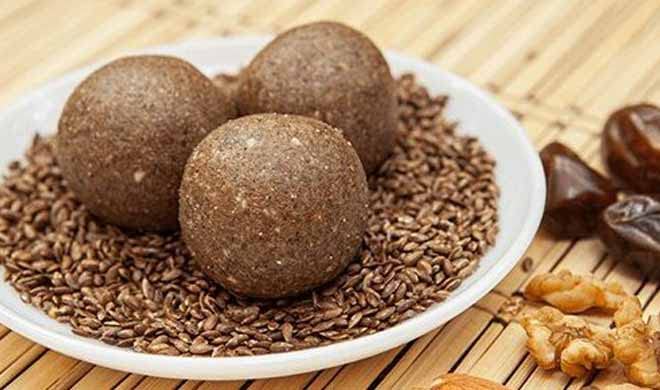 Image of Maa Mitahara Post Pregnancy Laddu with Flax Seed | Traditional Dry Fruit & Gondh Laddu for New Mothers | Natural Energy & Lactation Support (1kg, Flax Seed)