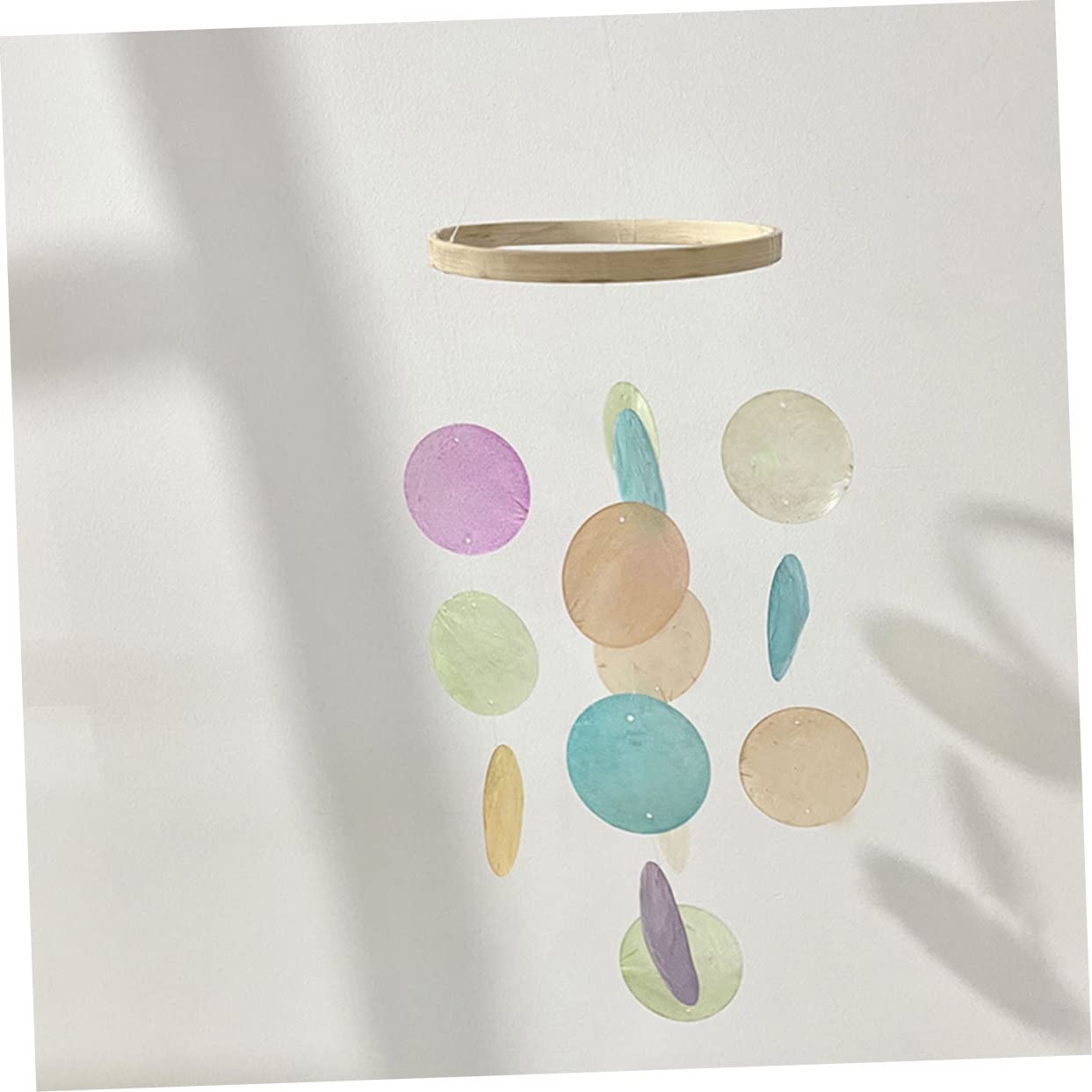 BESTonZON Carillon Éolien Délicat en Bambou et Coquillages pour Jardin Extérieur Son Clair et Décor Élégant