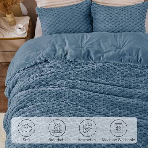 Image of BEDELITE Fluffy Queen Comforter Set - Blue Fog Fleece Soft Comforter for Queen Size Bed, Luxury Warm Bedding Set for Winter, Fuzzy Bed Set 3 Pieces (1 Comforter, 2 Pillowcases)