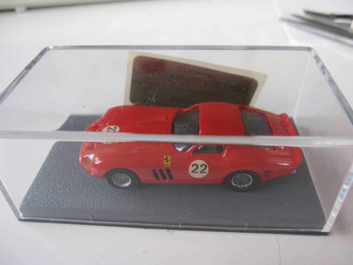 Amazon | PICCOLINO フェラーリ 250GTO（1962） 1/72 ホワイト