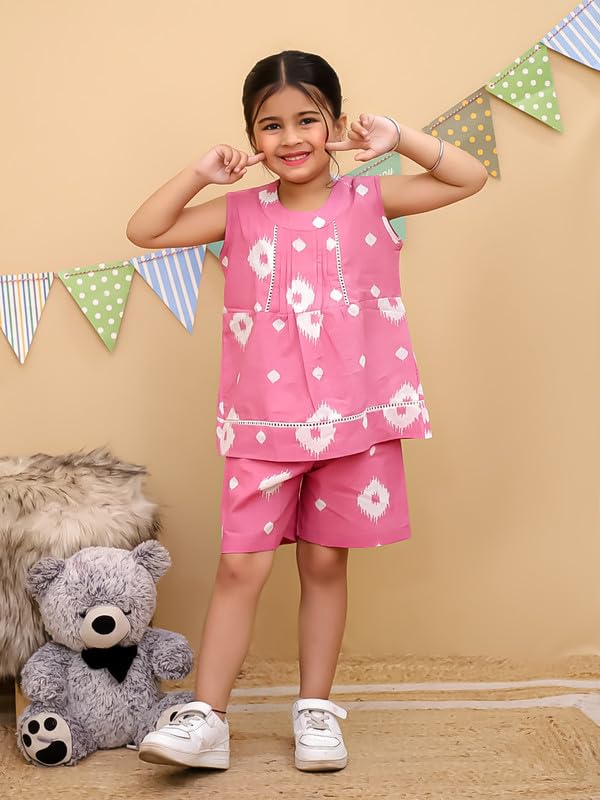 Image of superminis Girl's Top and Shorts |Coordinated Outfit| Sleevless Floral Print Top and Shorts Set| Summer Casual Outfit For Kids| 2-Piece Dress For Girls