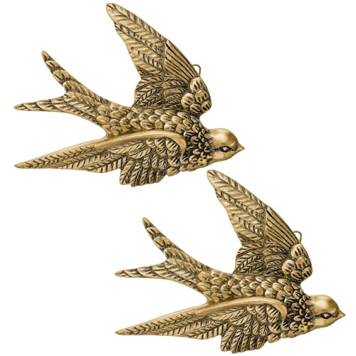 2 Pcs Vintage Bird Wall Sculpture Decor Art 4.7 Inch Antique 3D Sculpted Hanging Bird Resin Wall Art Golden Brass Floating Ornament for Living Room Garden Outdoor, Gifts for Couples Housewarming