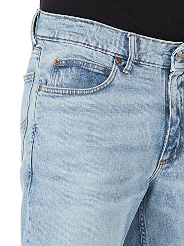 Image of Lee Men's Legendary Regular Fit Tapered Leg Jean