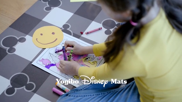 Amazon.com: Yogibo Disney - Escritorio de regazo con parte