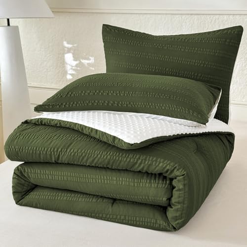 Image of tohrisa Boho Comforter Set Queen Size Striped Pleats Bohemian Seersucker Bedding Set All Season Soft Cozy 3 Pieces Quilt with 2 Pillowcases(90 inchX90 inch Dark Green)