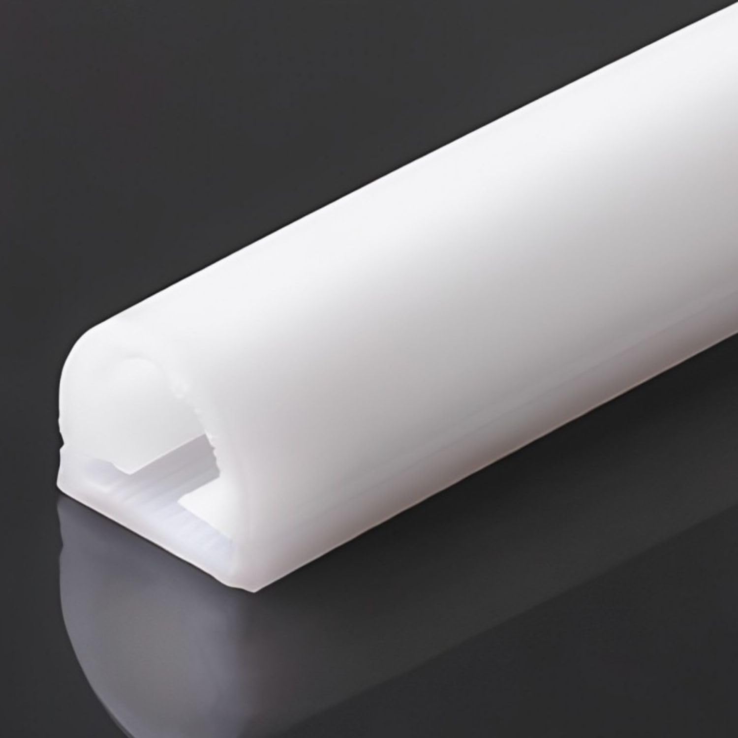 JANDEI - Profilo Flessibile in Silicone 5 Metri per Striscia LED con PCB fino a 10 mm di Larghezza. Emissione di Luce 270°, Formato Semicircolare 15 mm x 13 mm. Adatto per Esterni, Colore Bianco