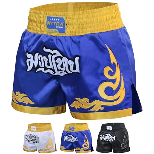 Mytra Fusion Pantalones Cortos Muay Thai Hombre Mujer – Slim Fit Short Length, Shorts de Kickboxing, MMA, Grappling, Entrenamiento y Artes Marciales (FR/ES, Letras, S, Regular, Regular, Azul/Dorado)