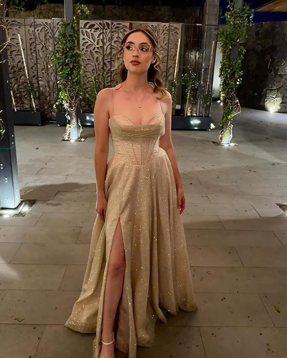 Robe de bal longue à sequins et col bénitier pour soirée formelle