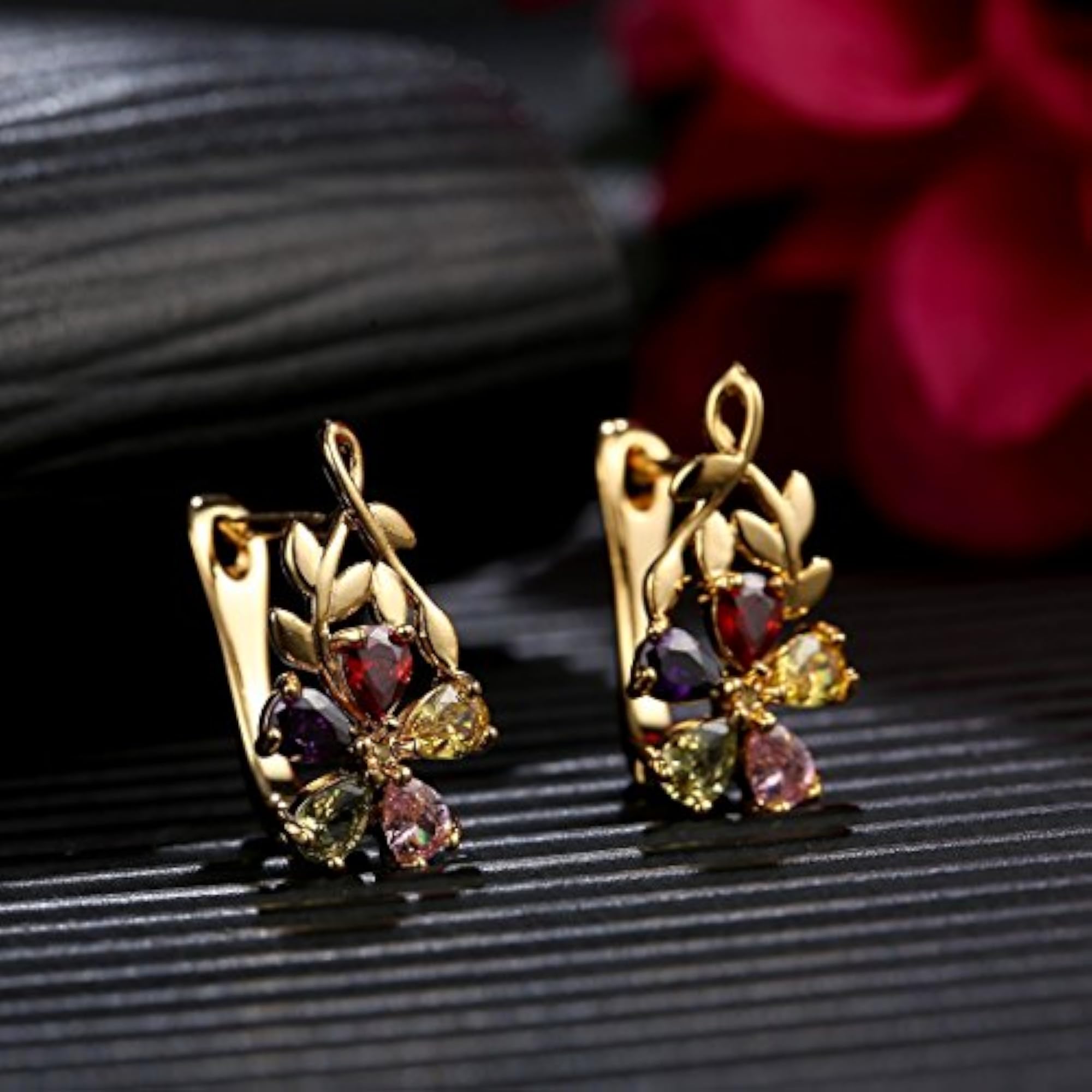Luxuria Sparkling Colors AAA Swiss Cubic Zirconia Pendant Set
